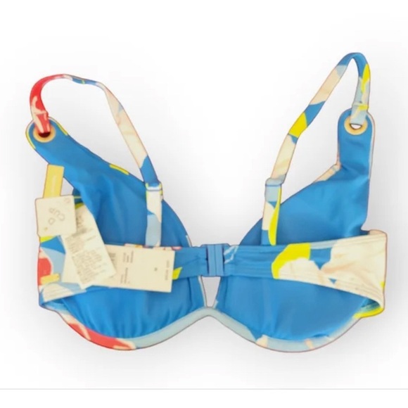 Roxy bikini top small D cup - Picture 3 of 4